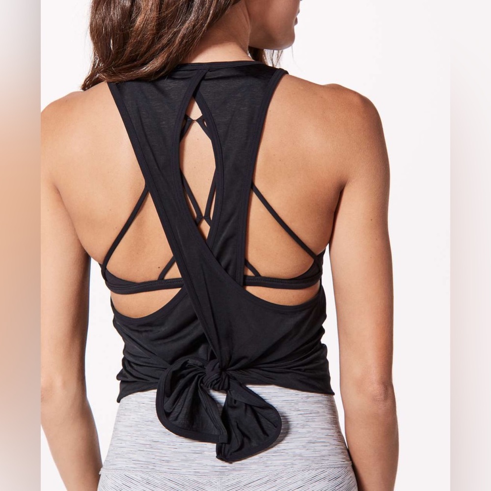 Lululemon Tied and True Tank in Black